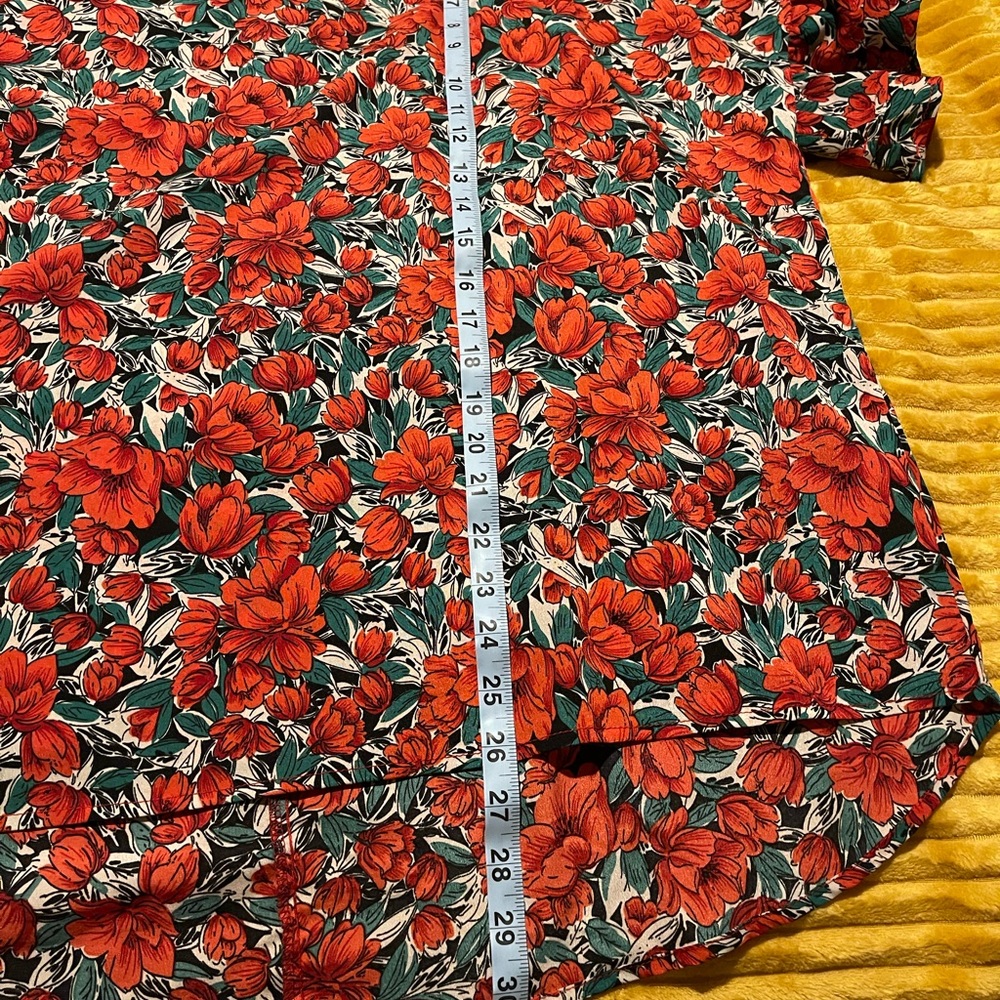 SHEIN blouse - Picture 5 of 7